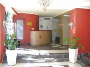 Delphi Art By Prima Hotel