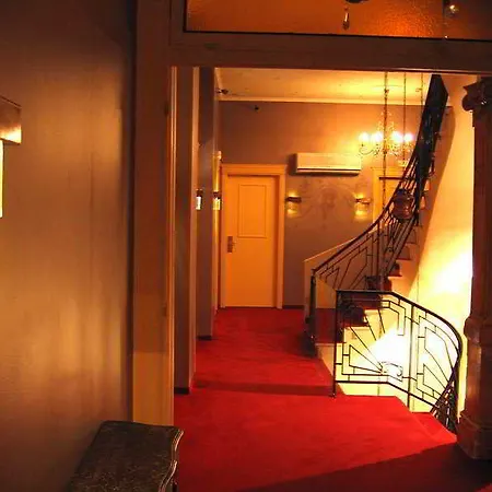 Delphi Art By Prima 3* Athens